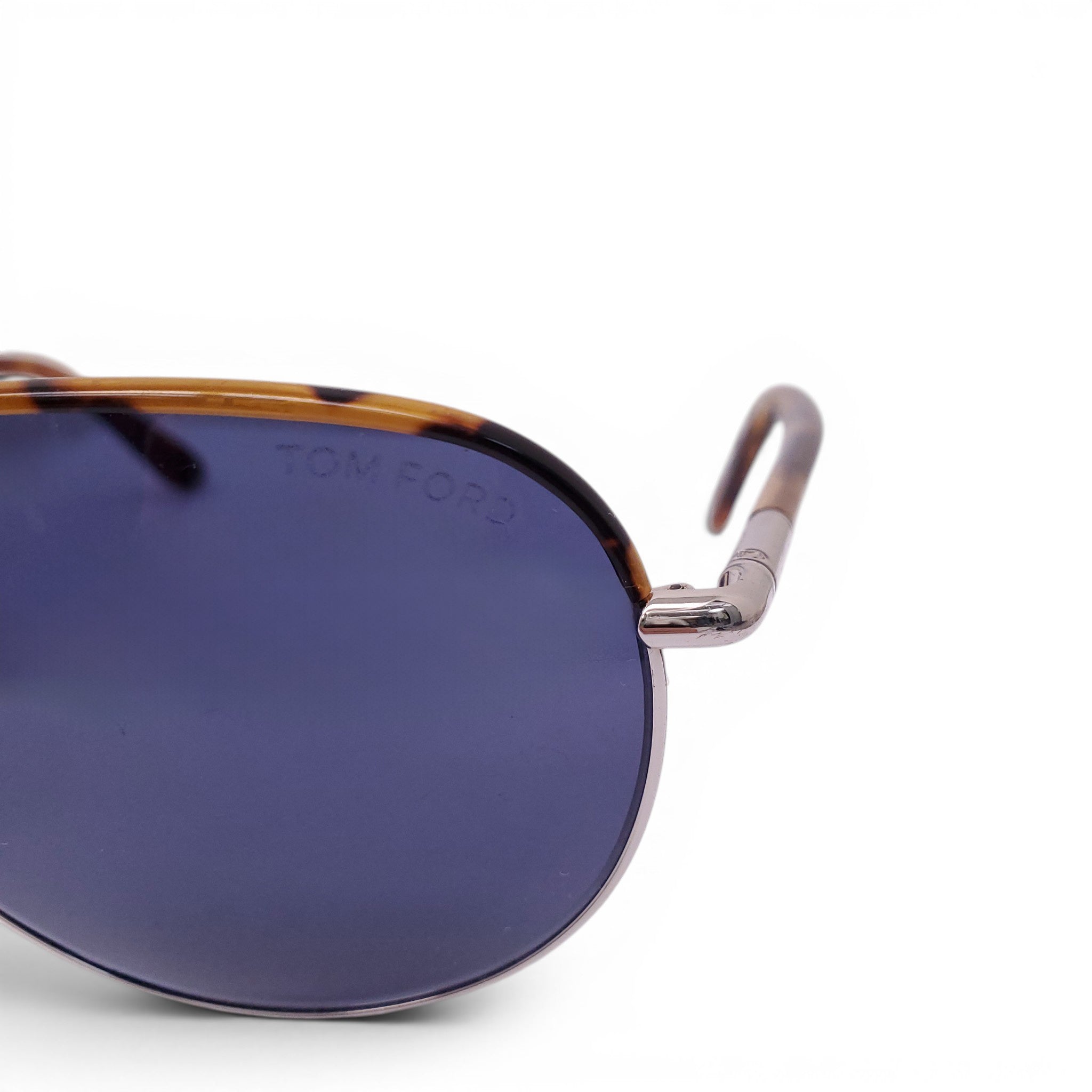 TOM FORD AVIATOR SUNGLASSES WITH TORTOISE SHELL DETAIL