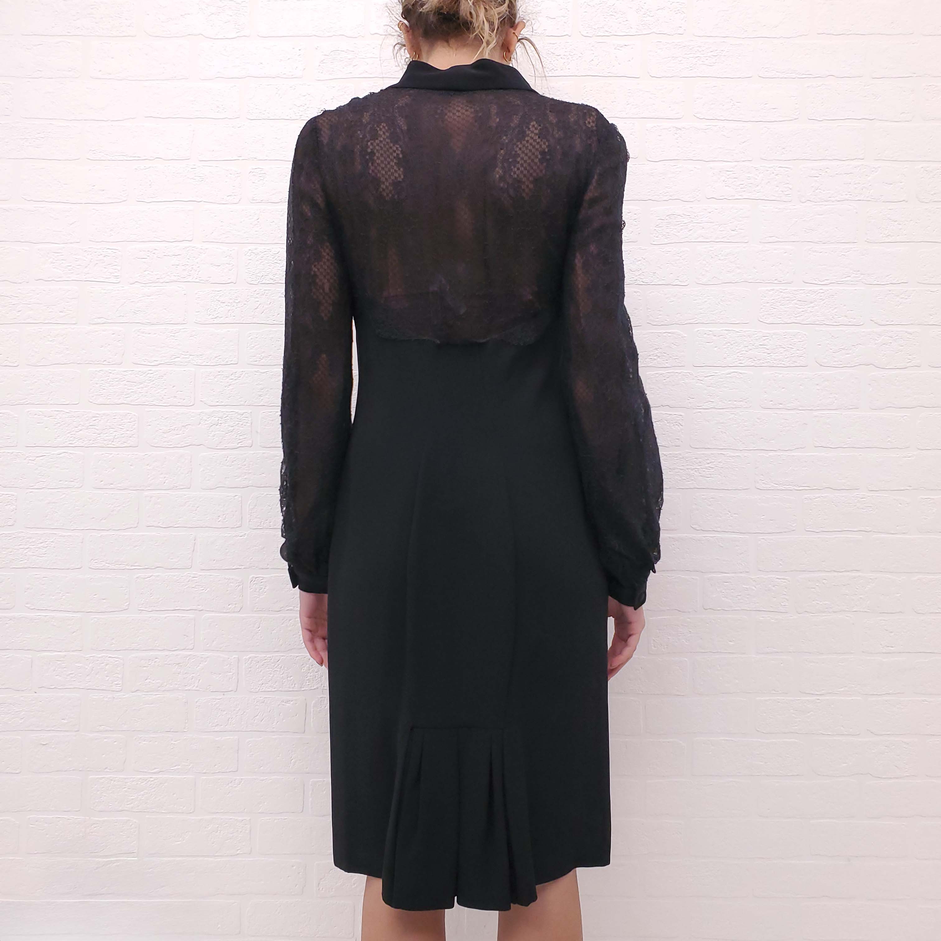 VALENTINO BLACK DRESS WITH LACE AND TIE DETAIL - SIZE 8
