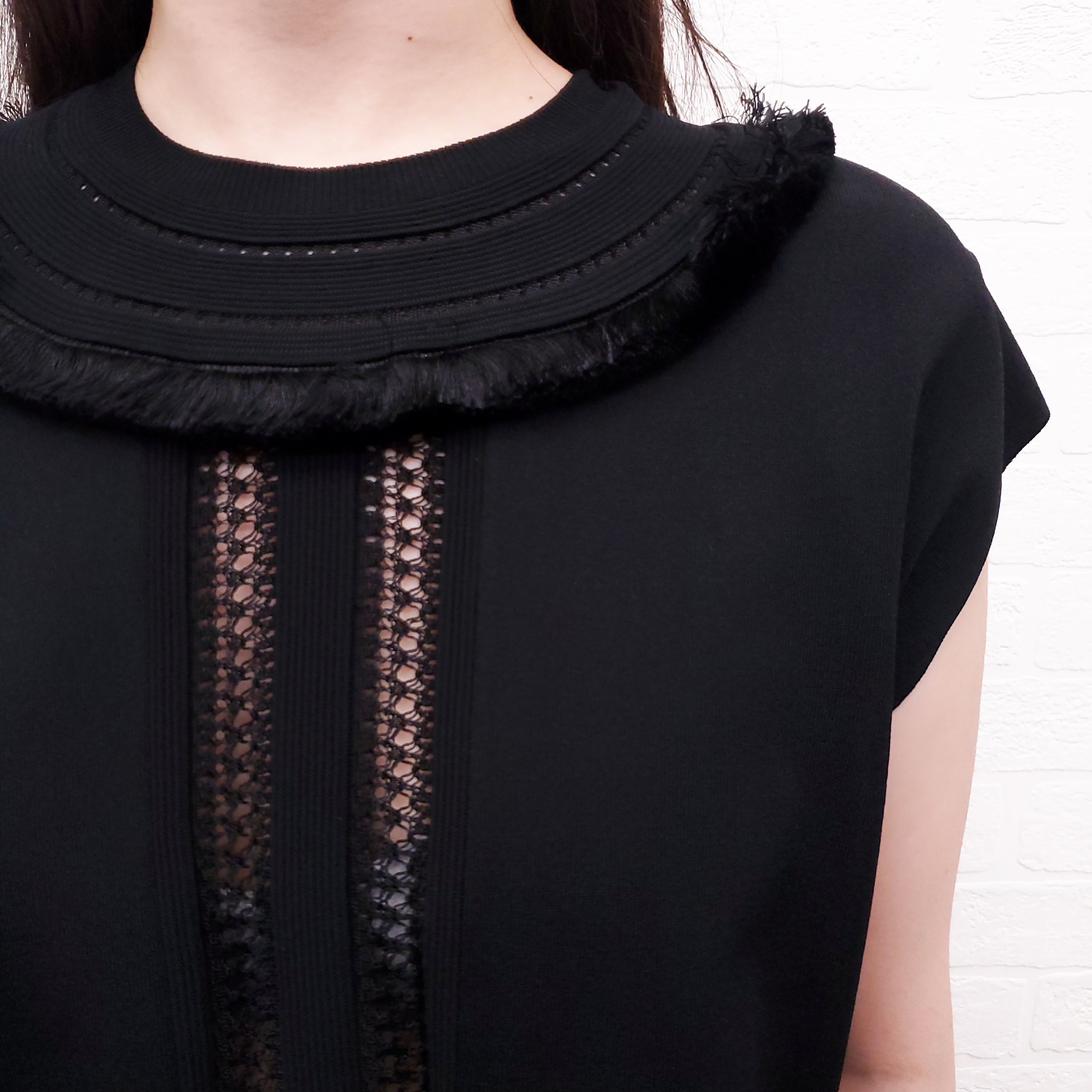 VALENTINO BLACK SHORT SLEEVE SWEATER WITH LACE AND FRINGE DETAIL - SIZE XS