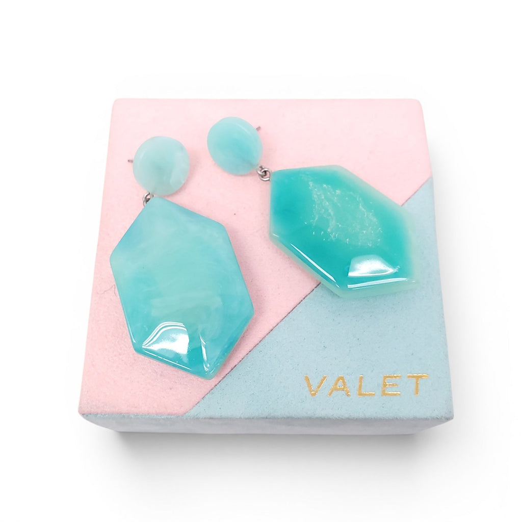 VALET NATALIA RESIN EARRINGS