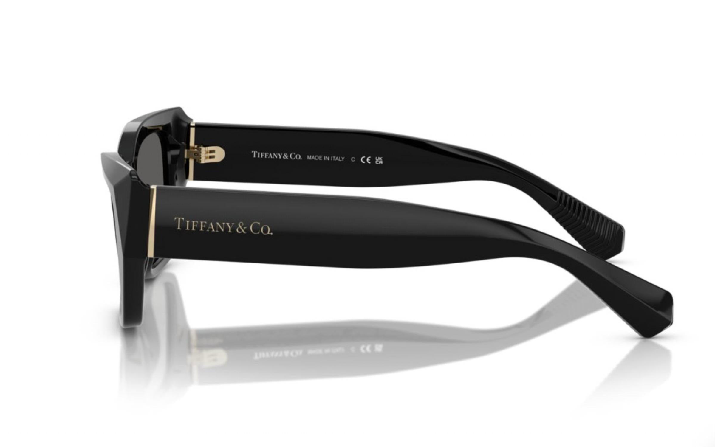 Women's Cat-Eye Sunglasses In Dark Grey