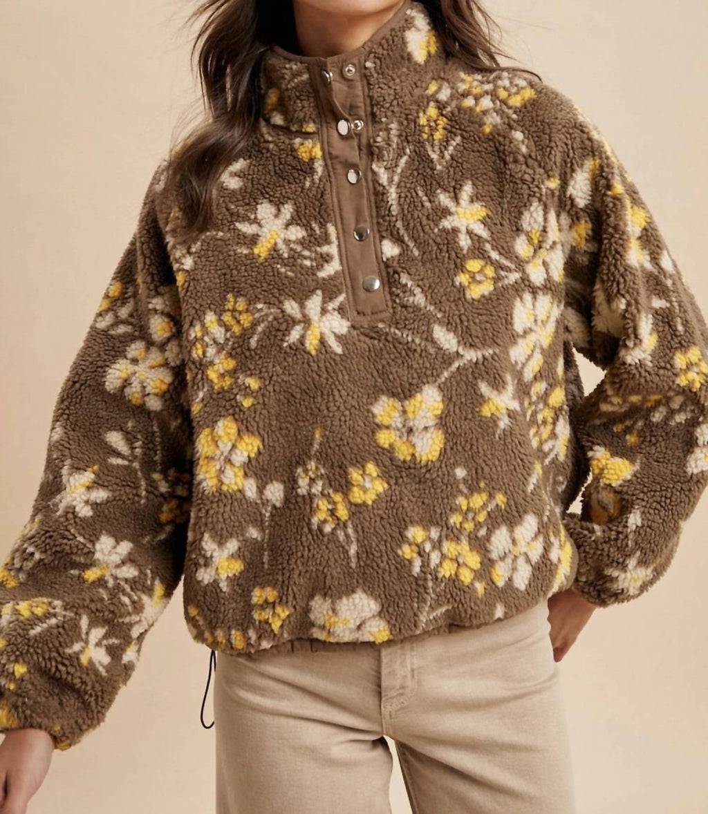 Floral Sherpa Snap Button Pullover In Mocha Mousse