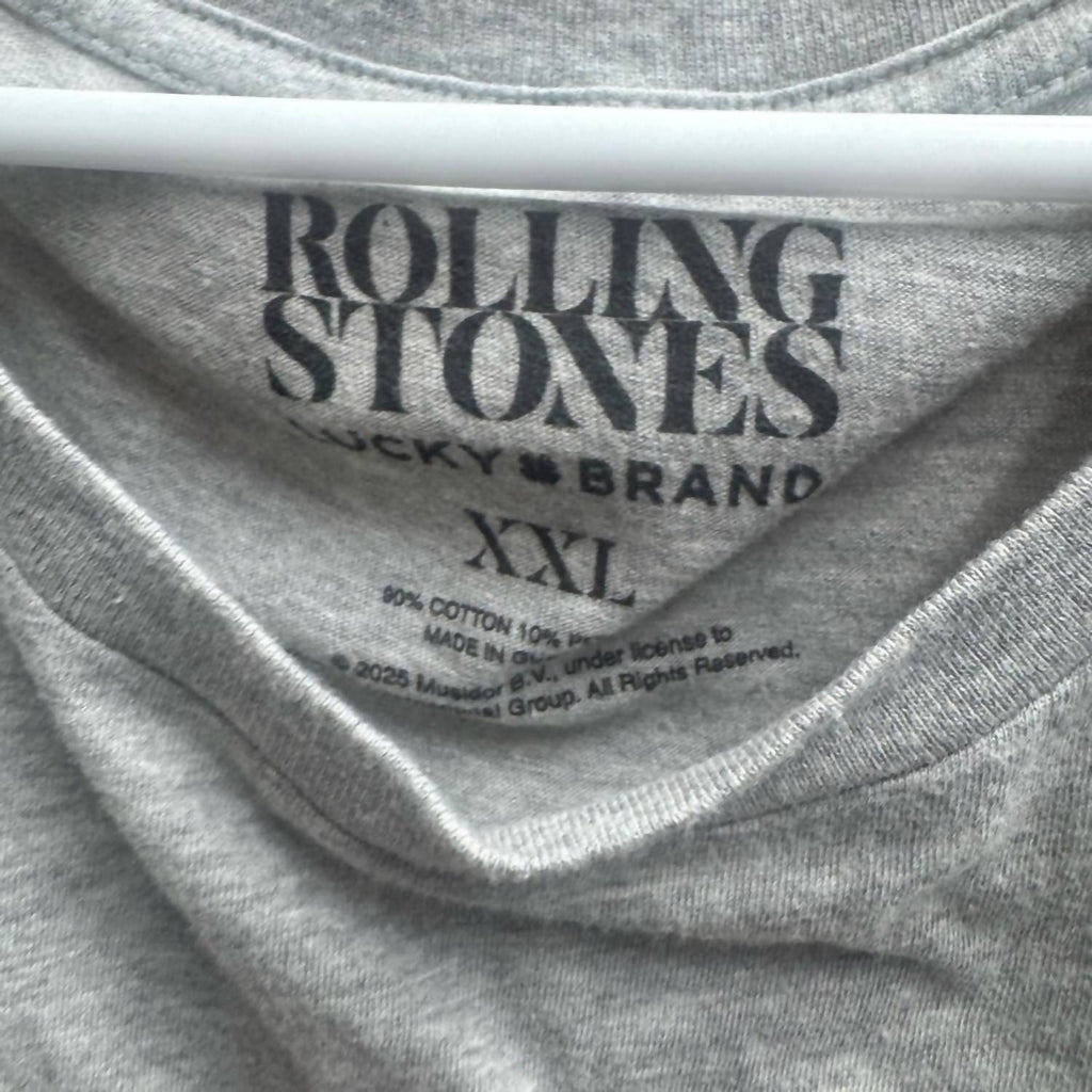 Graphic Short Sleeve Tee In Gray