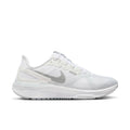 Women's Structure 25 Staility Running Shoes In White/metallic Silver
