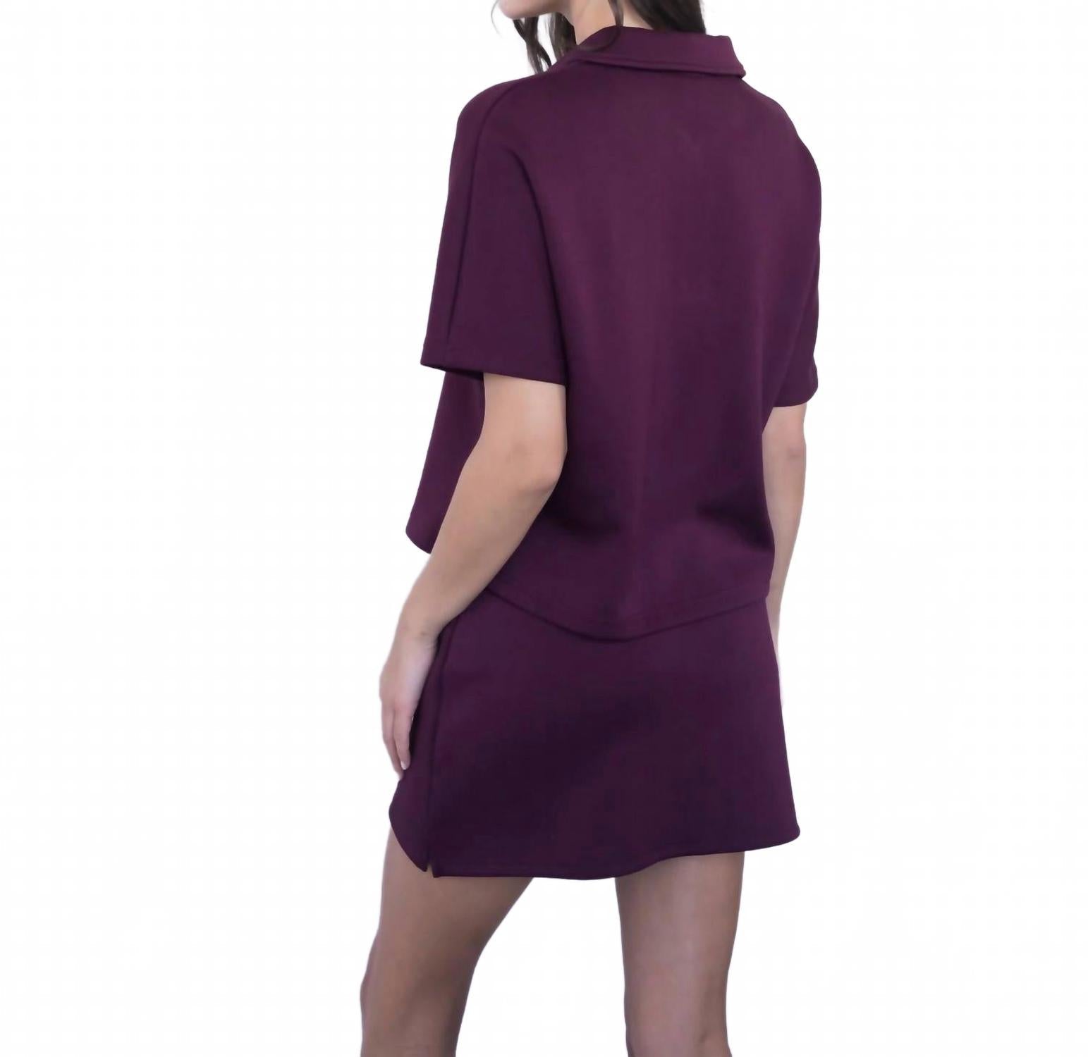 Half Zip Short Sleeve Top In Burgundy