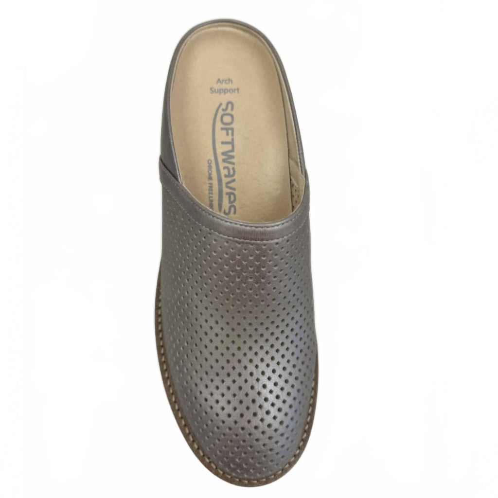 Women's Mansi Heeled Mule Clogs In Taupe