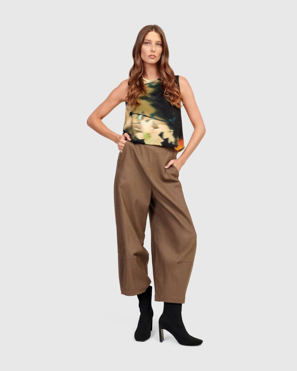 Spritz Sleeveless Top In Floral