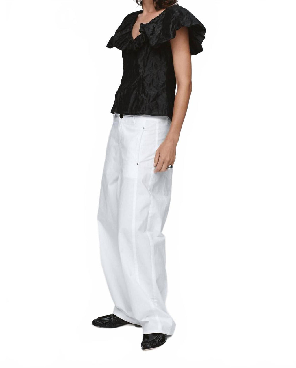 Andre Textured Ruffle Top In Black