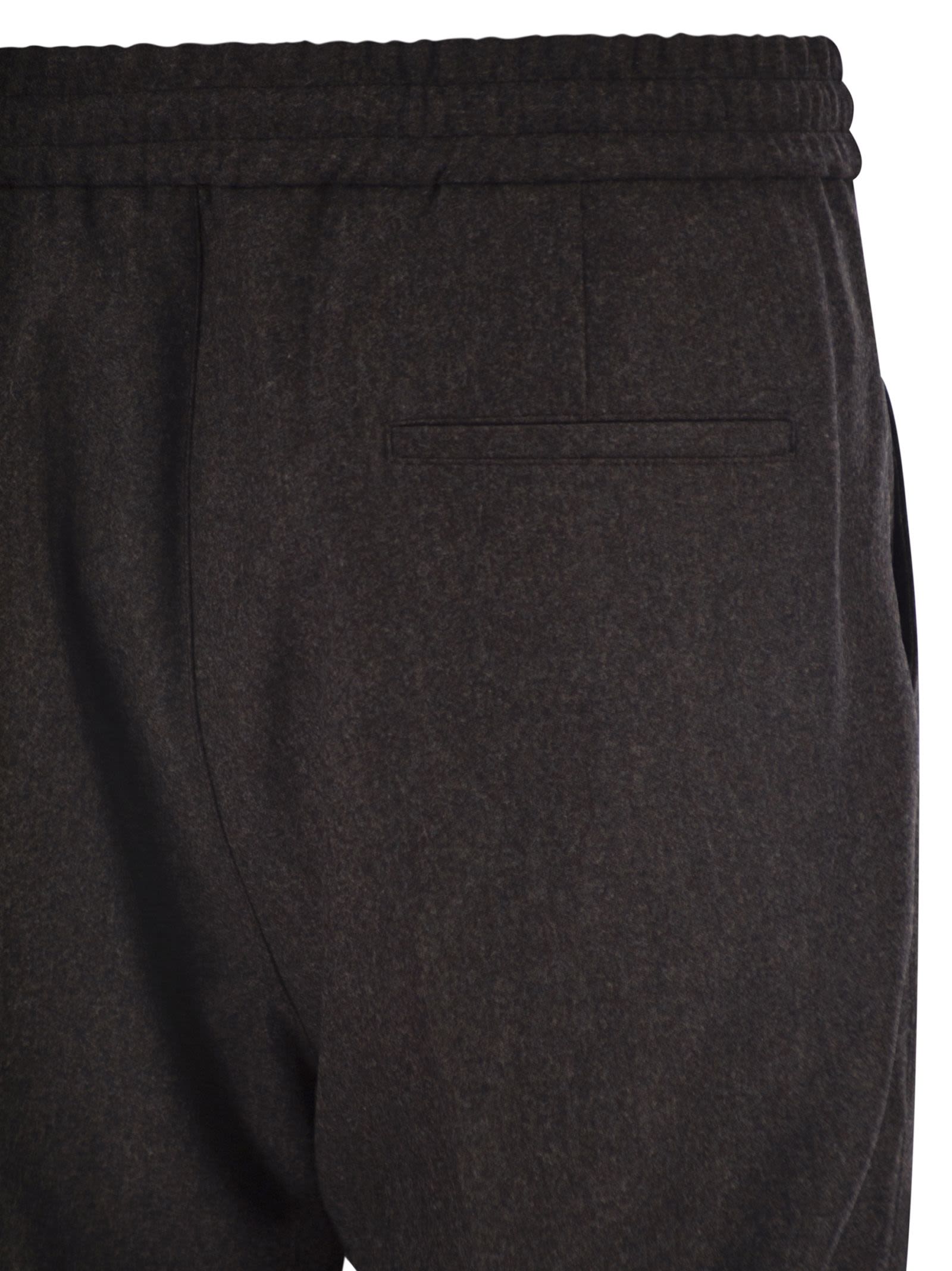Brunello Cucinelli Men Tailored Jogger Trousers In Virgin Wool