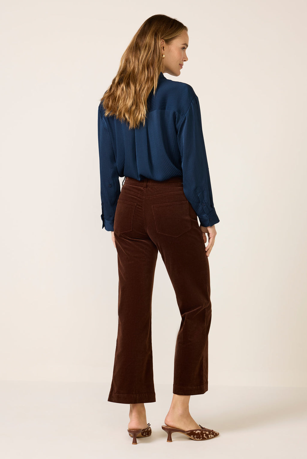 Women's Leenah Bootcut Ankle w Mini Patch Pockets Pants