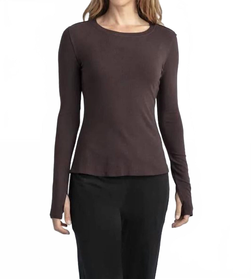Long Sleeve Scoop Neck Tee In Bark