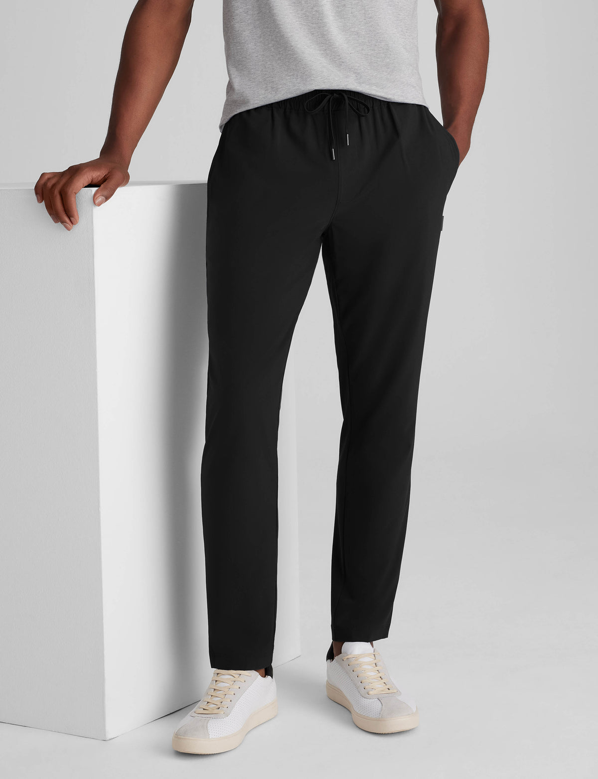 Men's Luxe Traveler Woven Pant