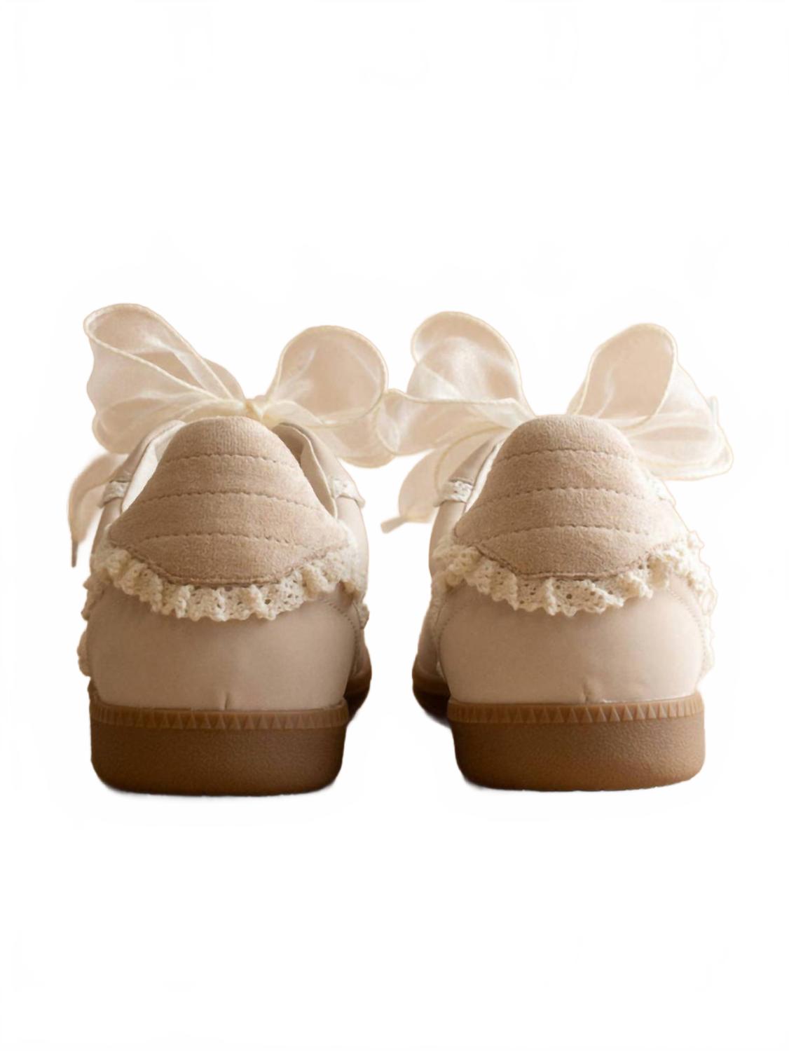 Women's April Lace Trimmed Retro Sneaker In Creme