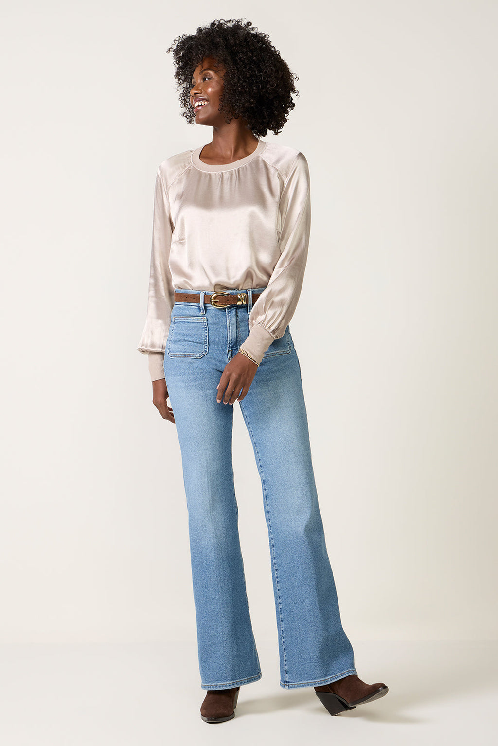 Women's Legs Flare Patch Pocket Jean
