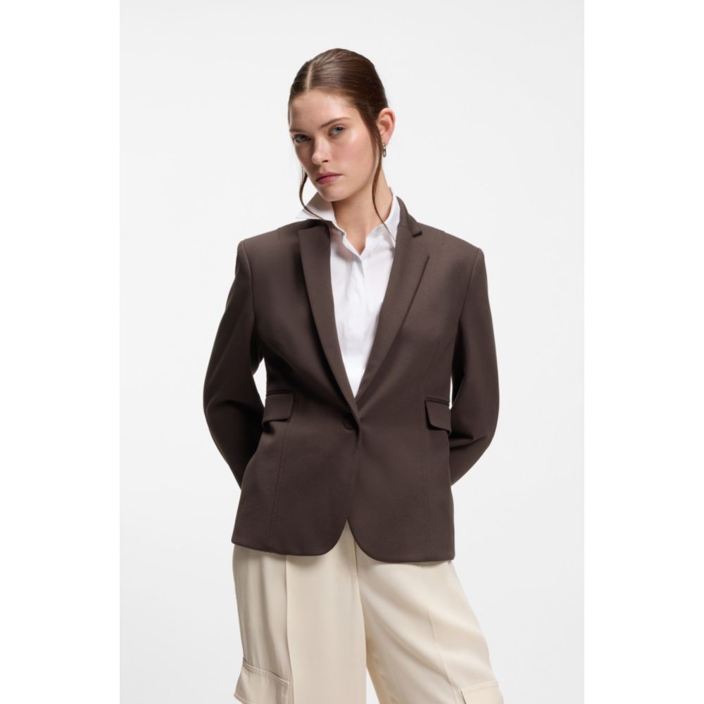 Slim-fit blazer with angled darts