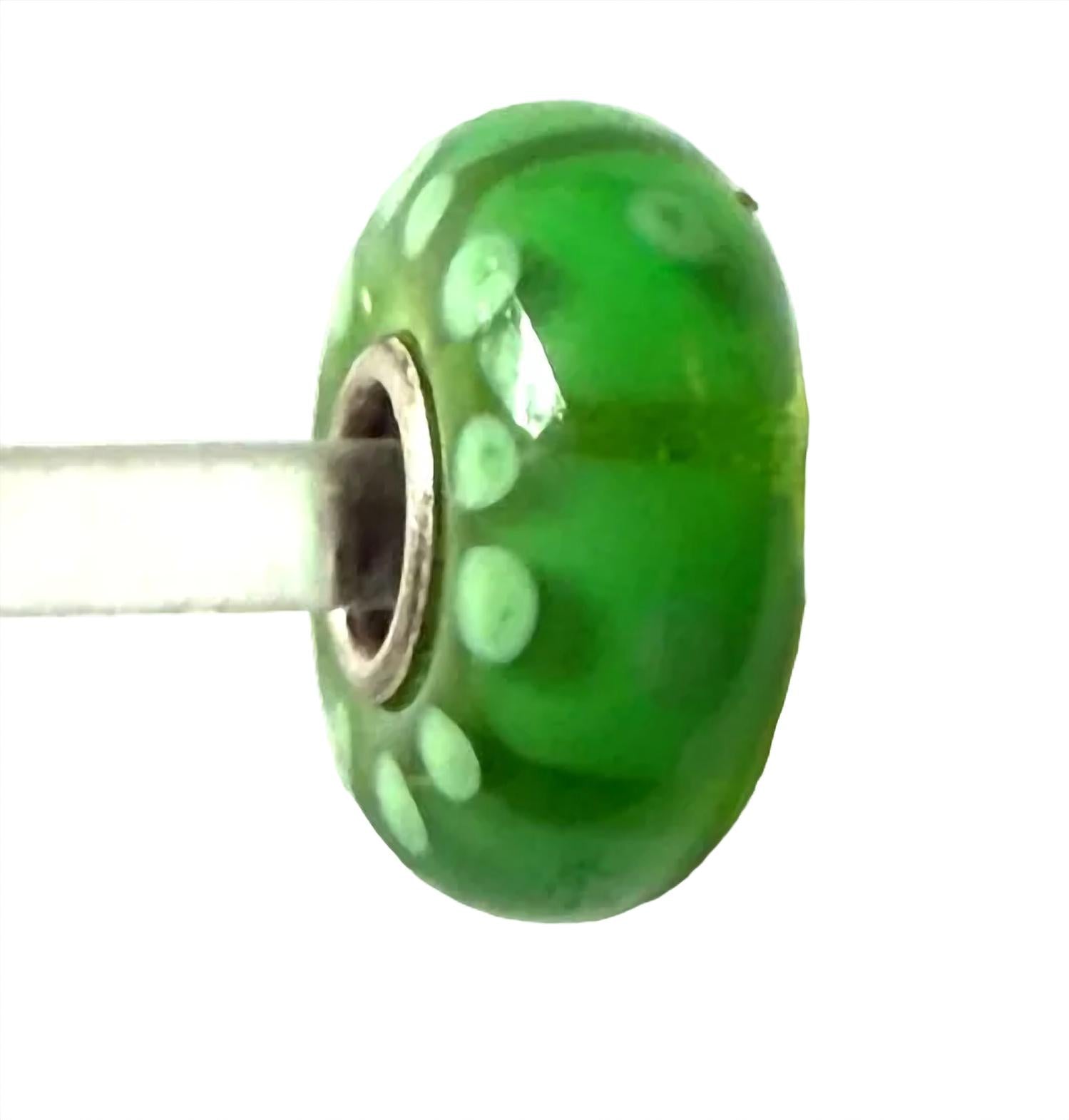 Women's Universal Unique Stripe Dot Bead Charm In Green