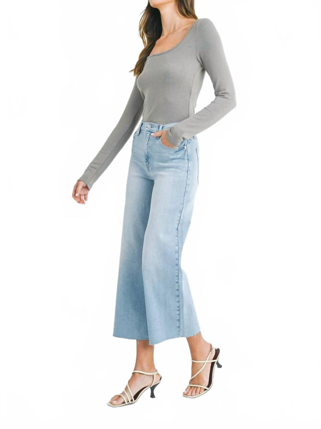Scissor Cut Wide Leg Jeans In One Color