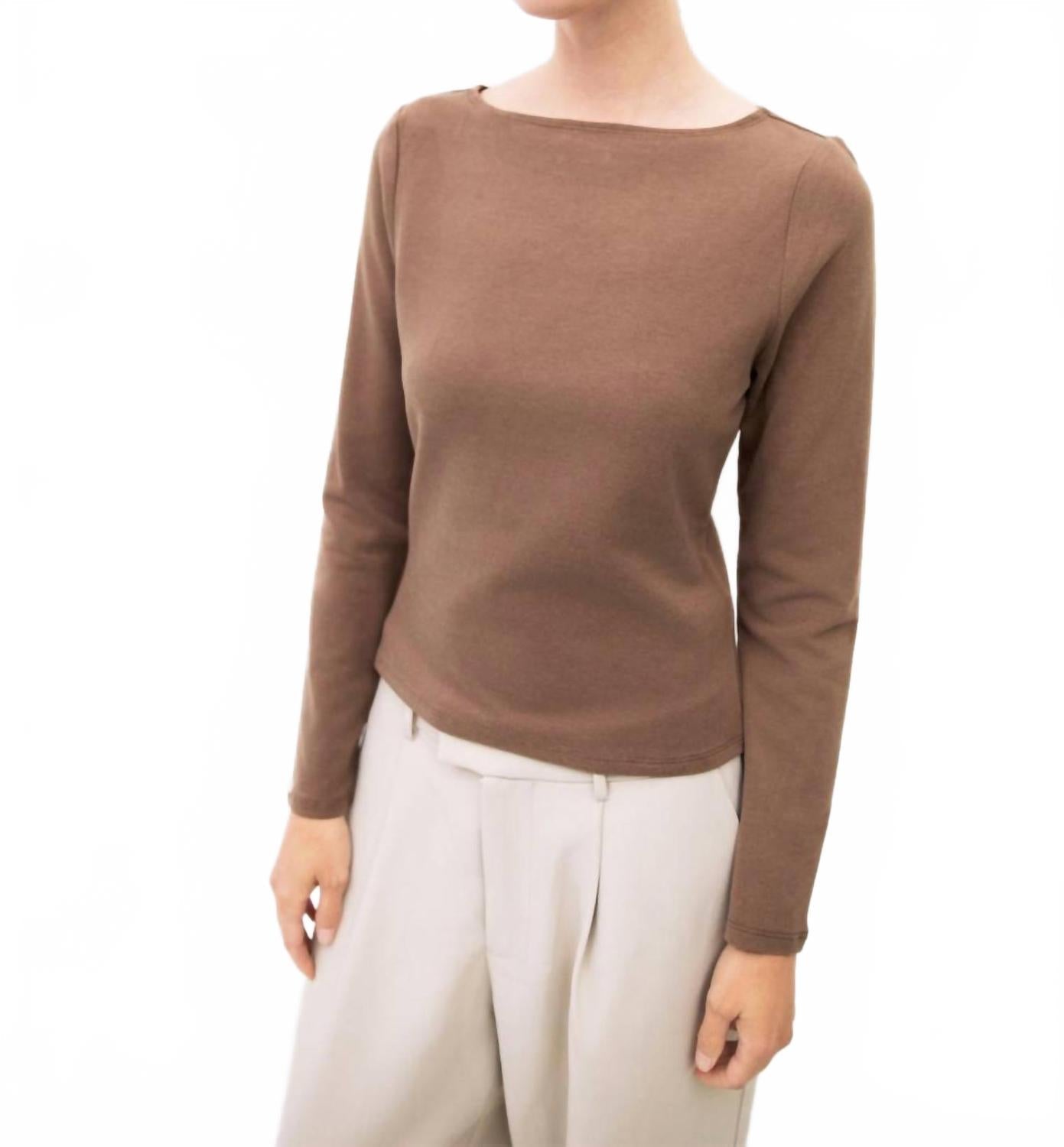 Martina Perfect Layer Tee In Mocha