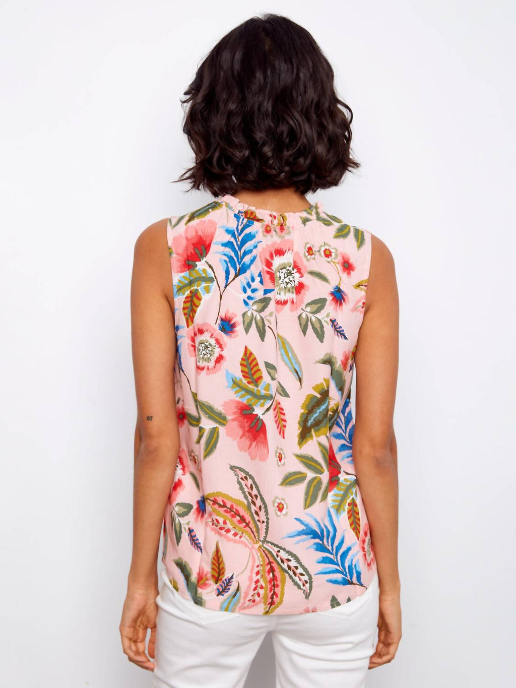 Sleeveless With Ruffle Blouse In Gardenia Print