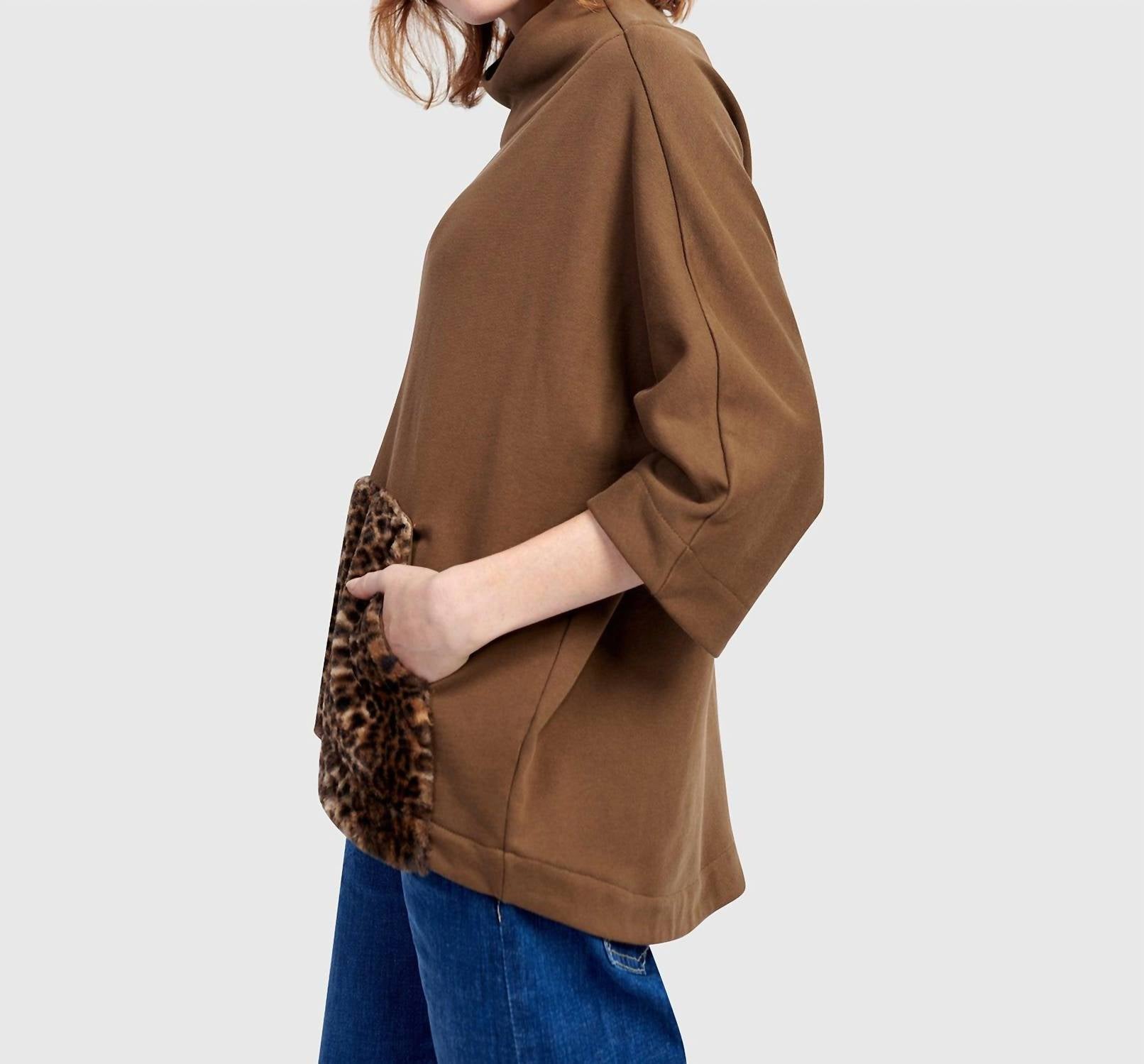 Urban Muff Pullover Top In Camel