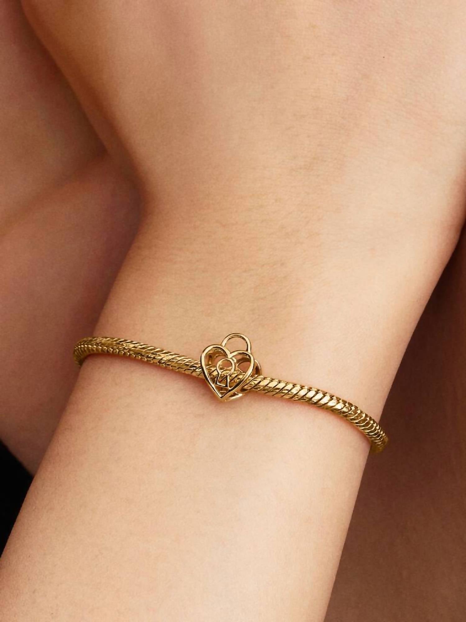 Openwork Heart Padlock Charm In Gold