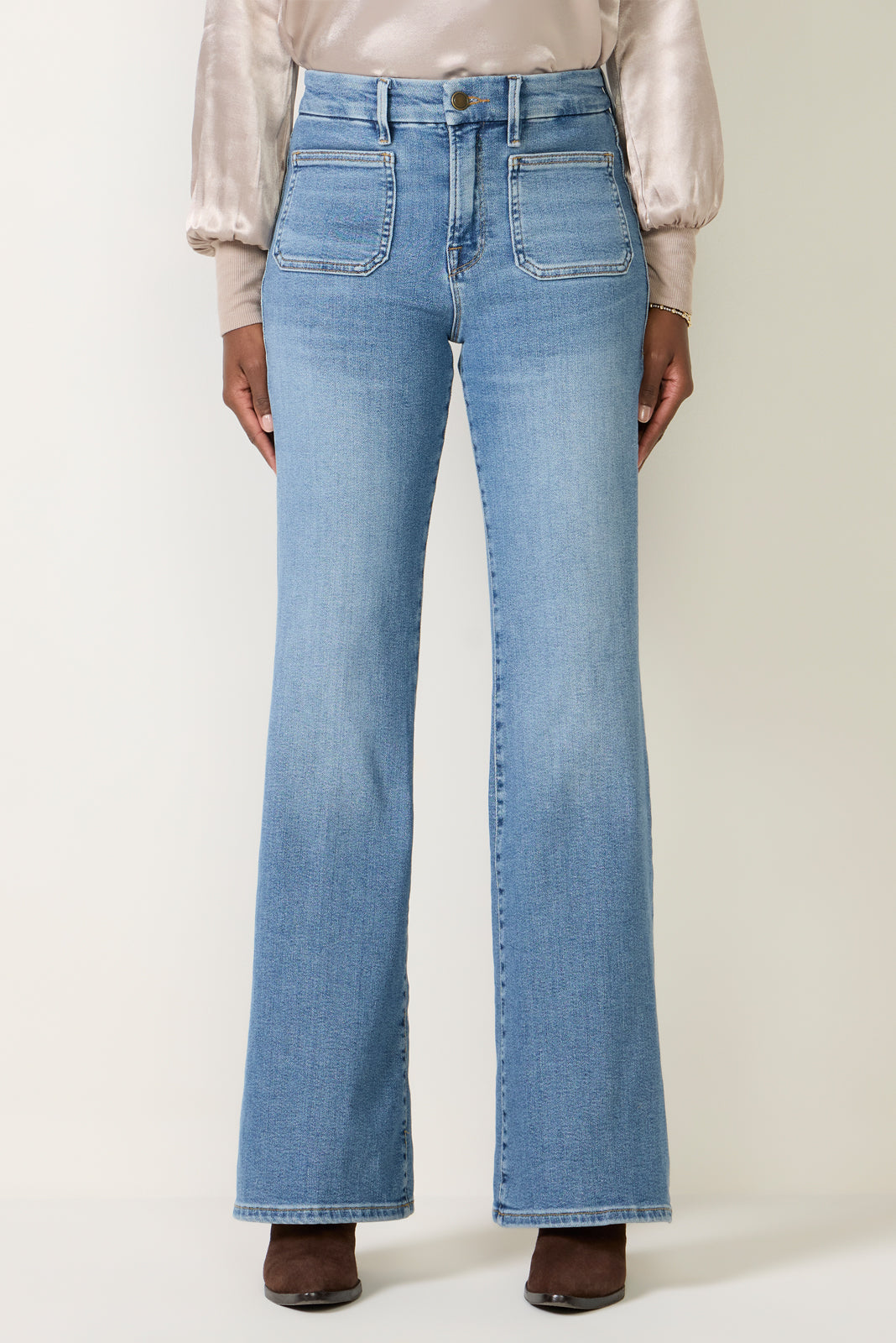 Women's Legs Flare Patch Pocket Jean