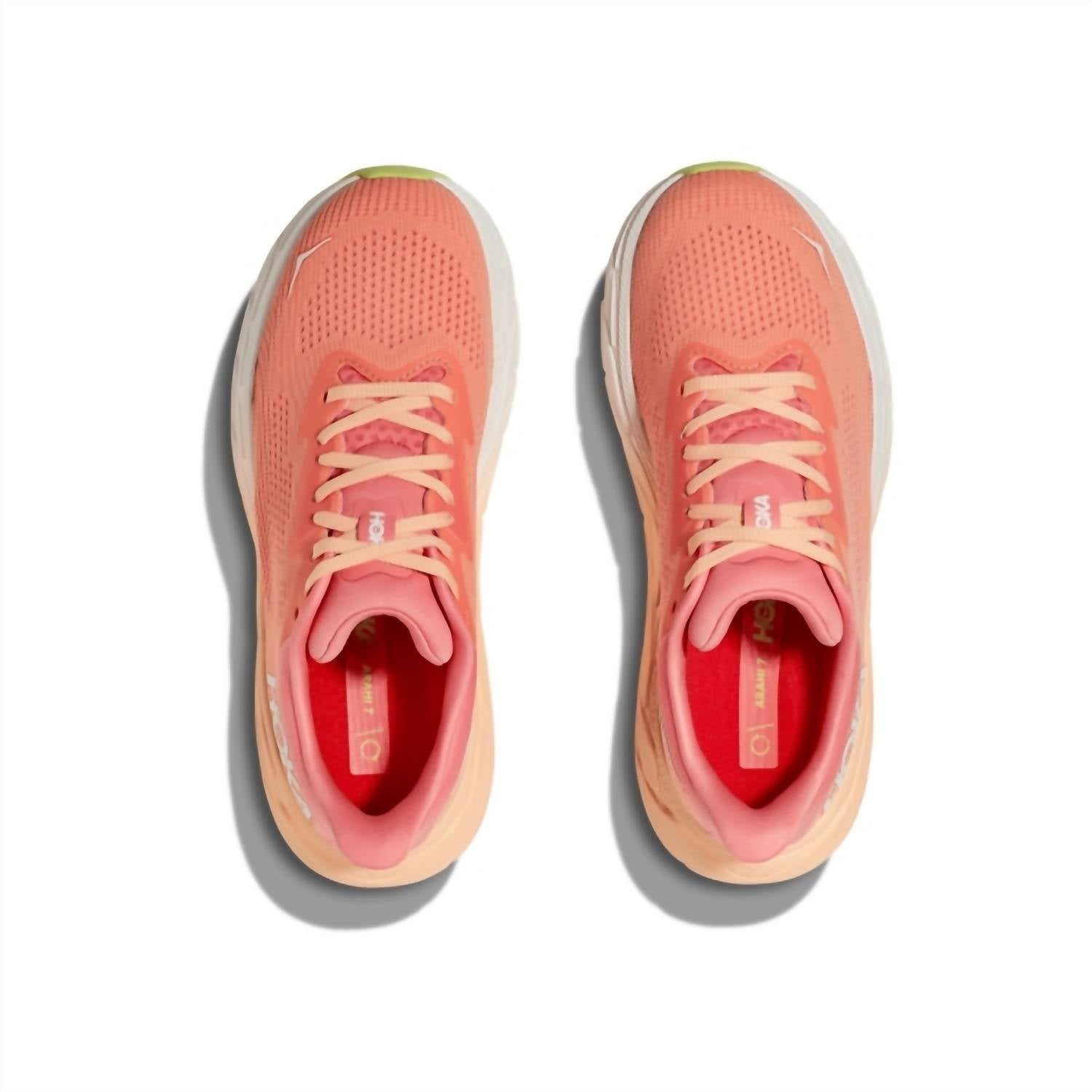 Women's Arahi 7 Running Shoes In Papaya/coral
