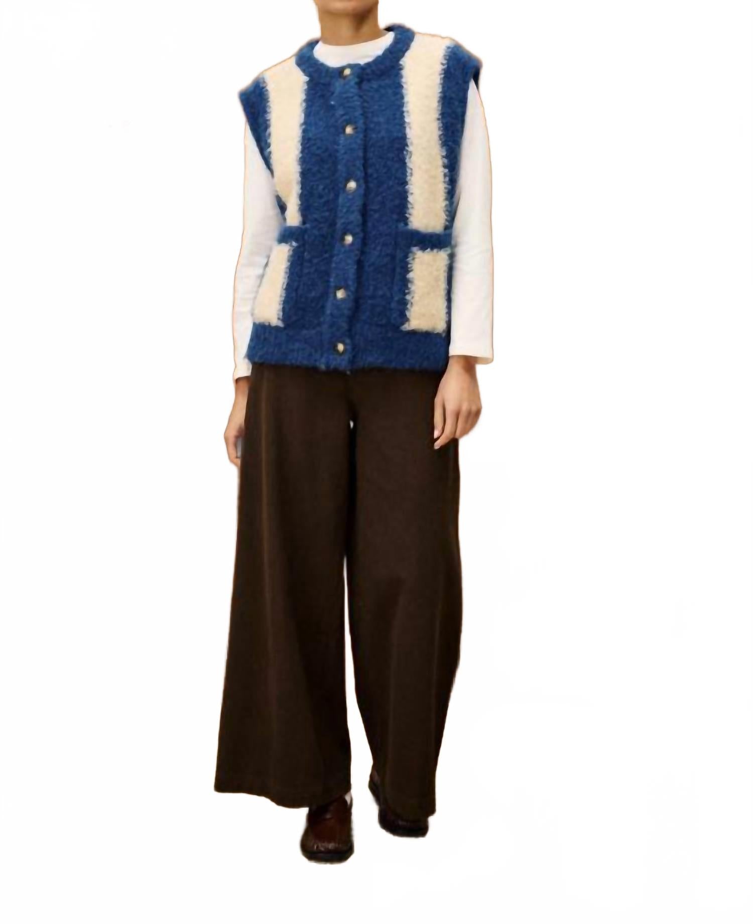 Shiba Sweater Vest In Blue Marine