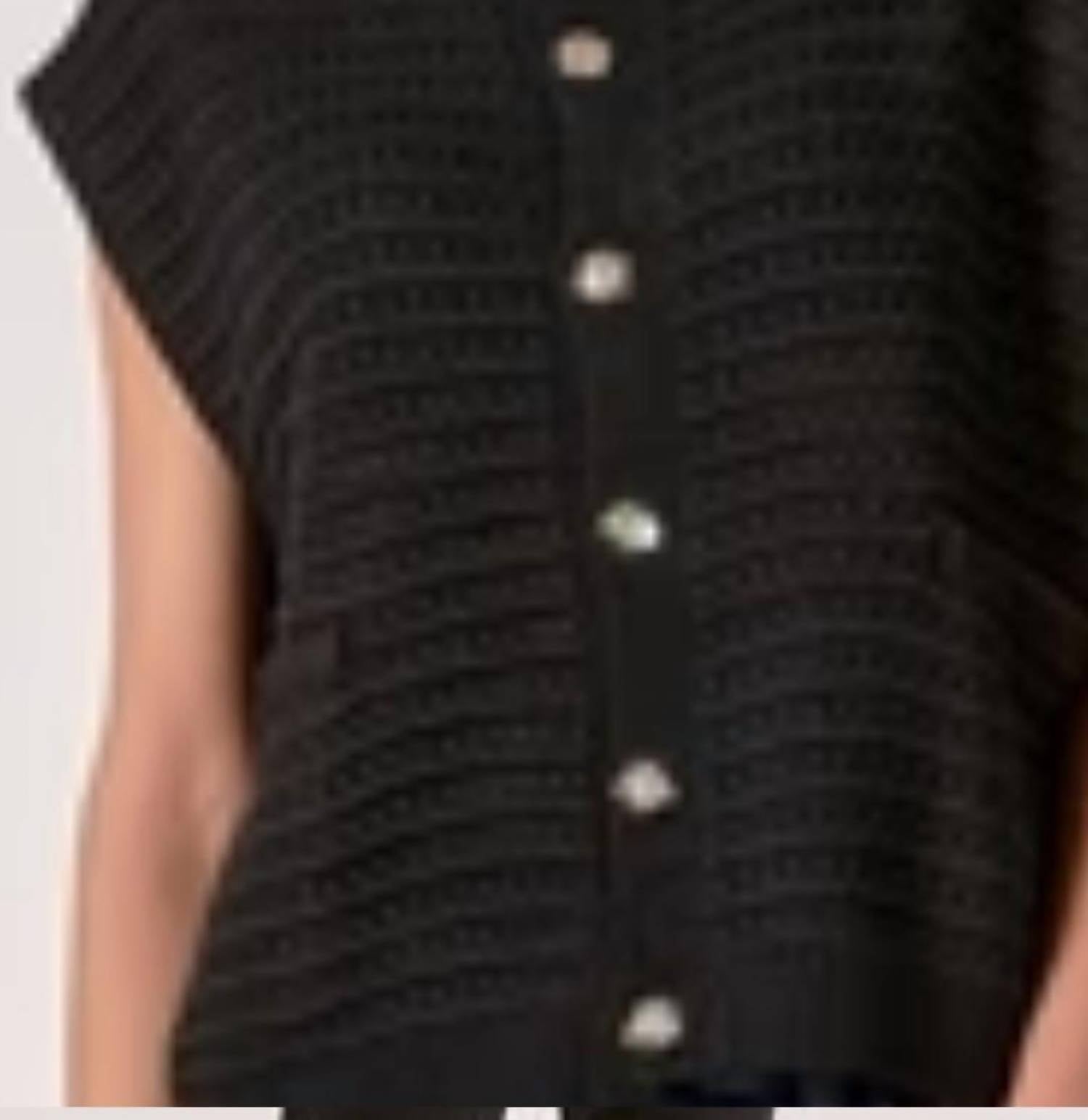 Knitted Sleeveless Vest In Black