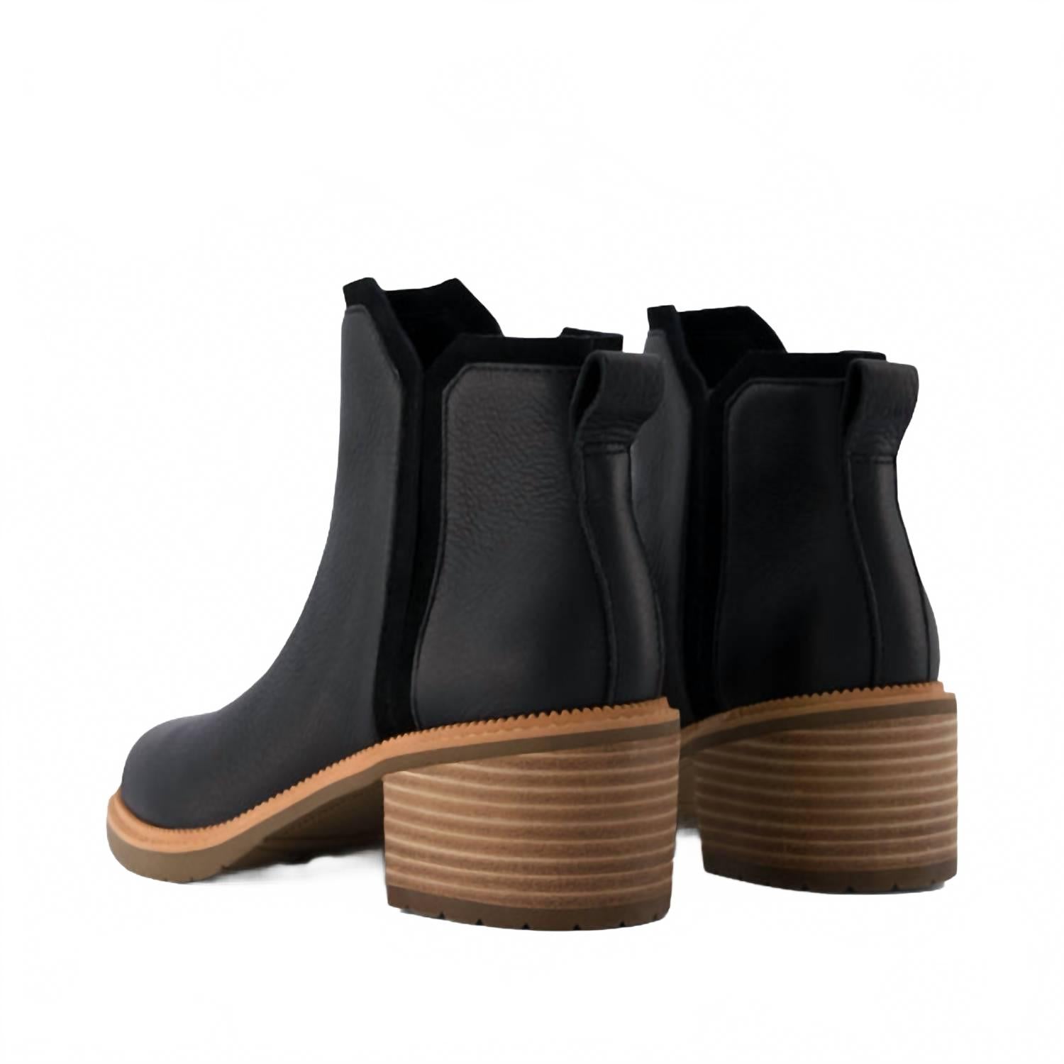Women's Hailey Heeled Boot In Black