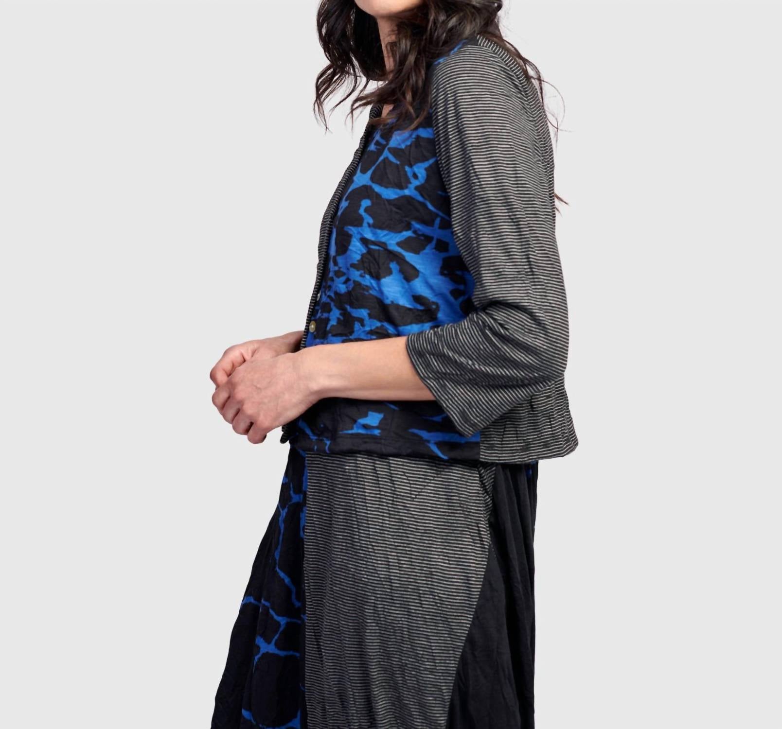 Capricorn Crop Cardigan In Blue