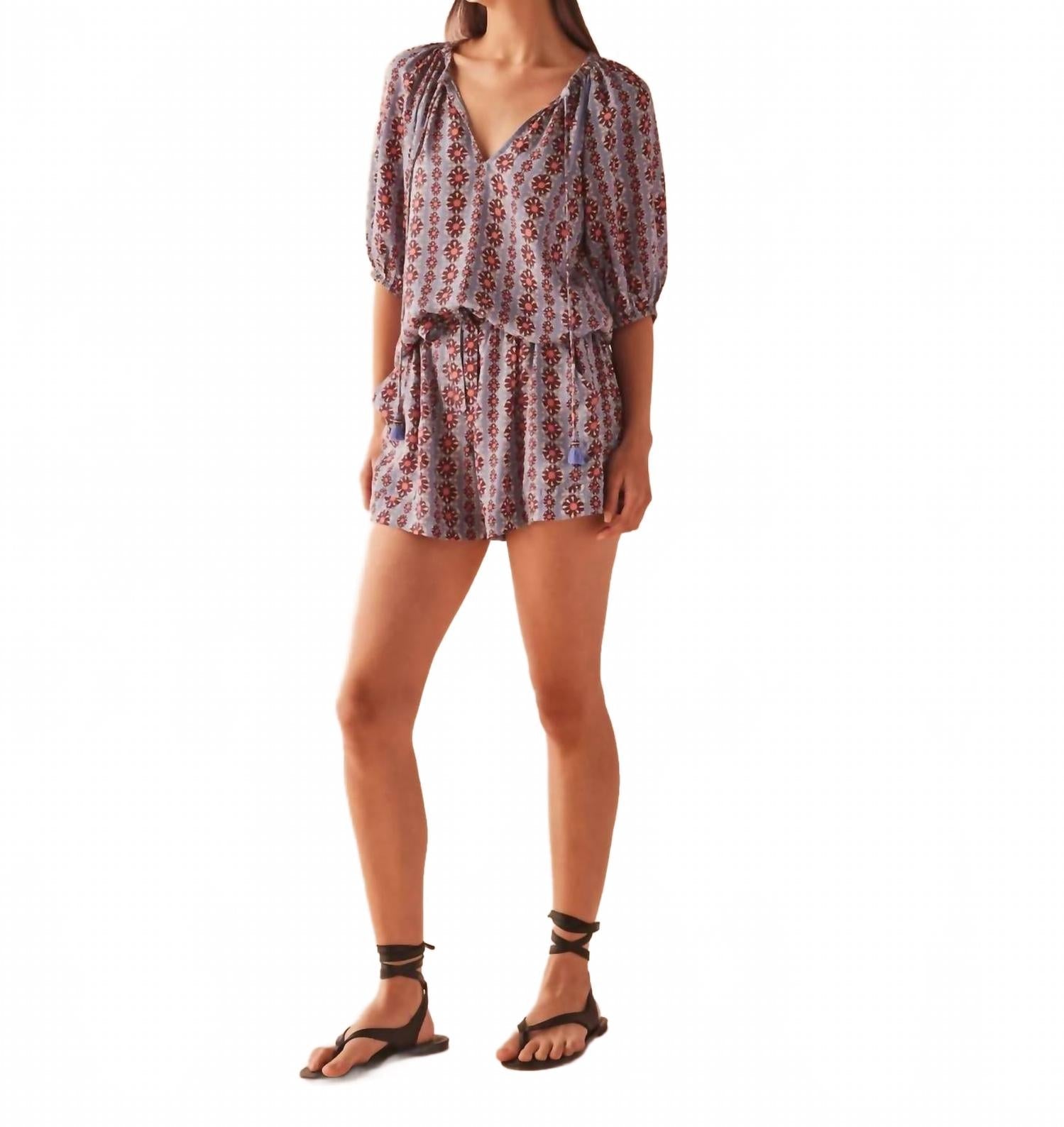 Isla V Neck Blouse In Omari Hibiscus