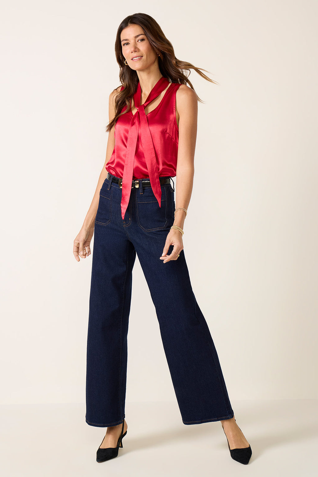 Women's Sleeveless Tie Neck Top