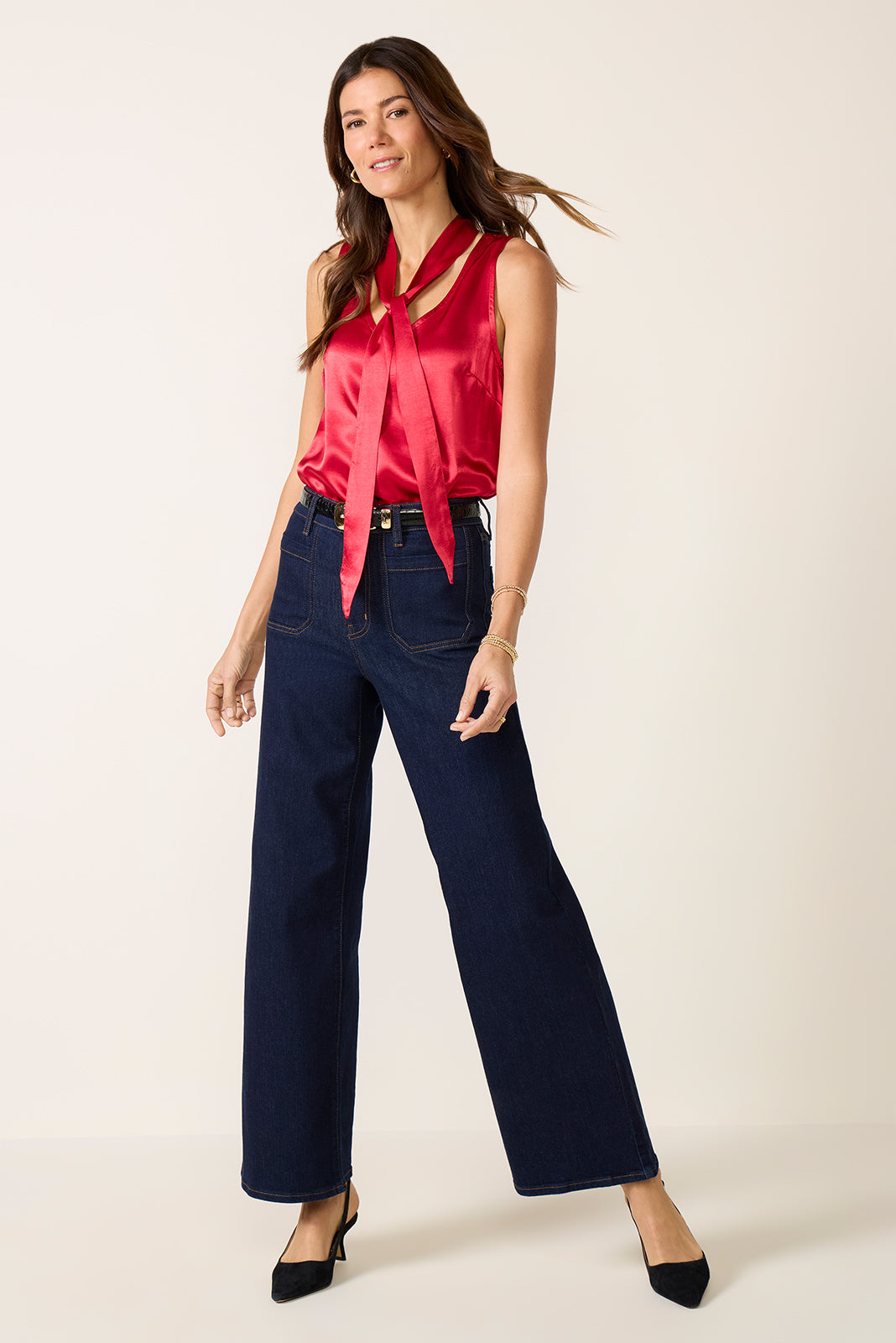 Women's Sleeveless Tie Neck Top