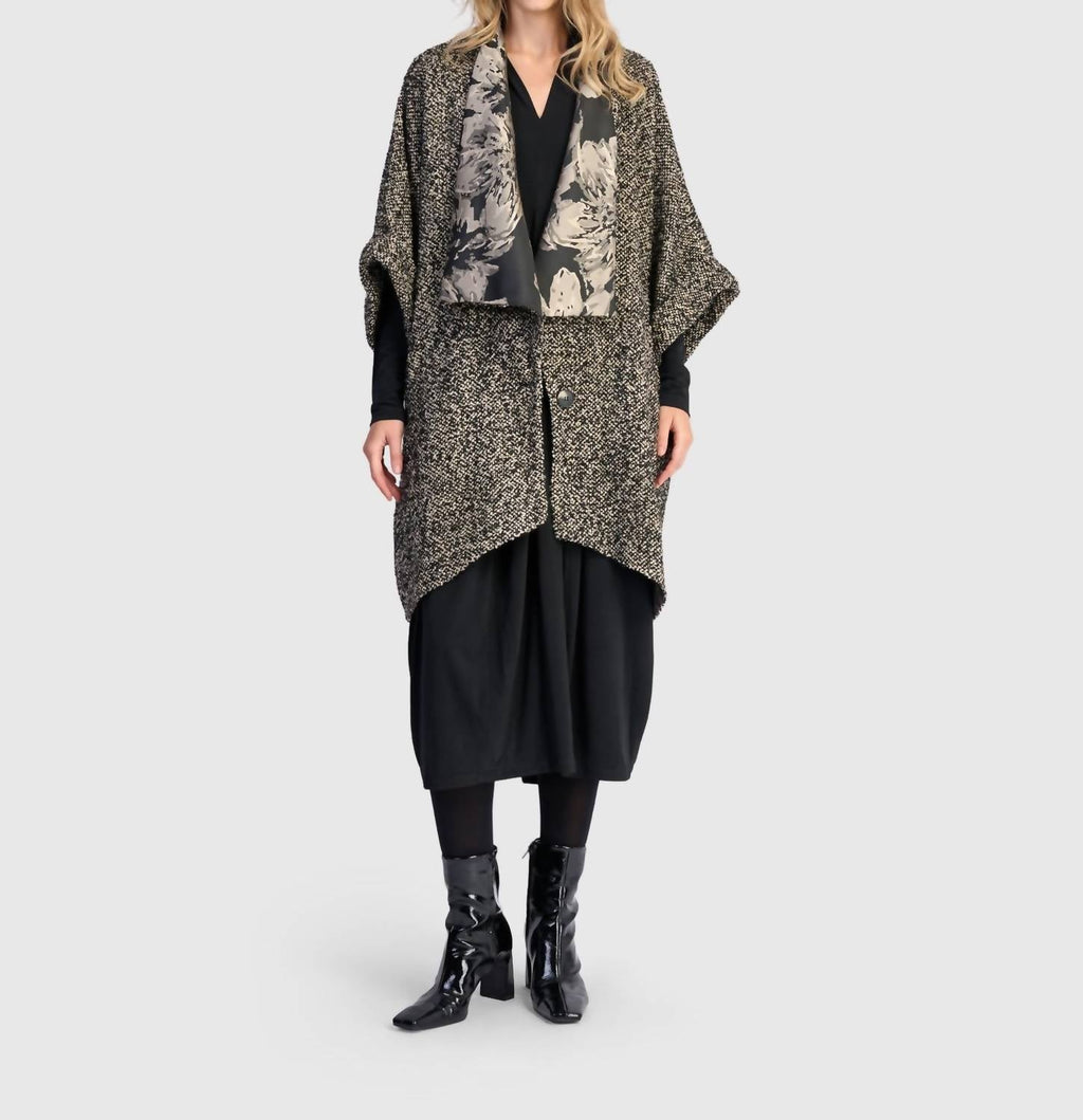 Delice Boucle Coat In Glow
