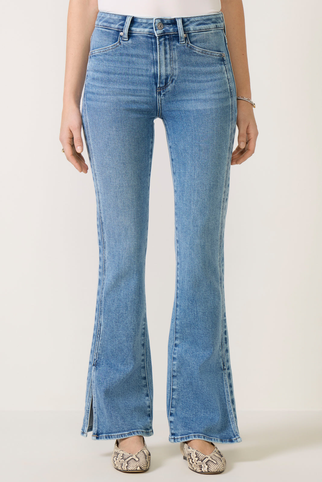 Women's Laurel Canyon 32' w/ Forward Panel Jeans