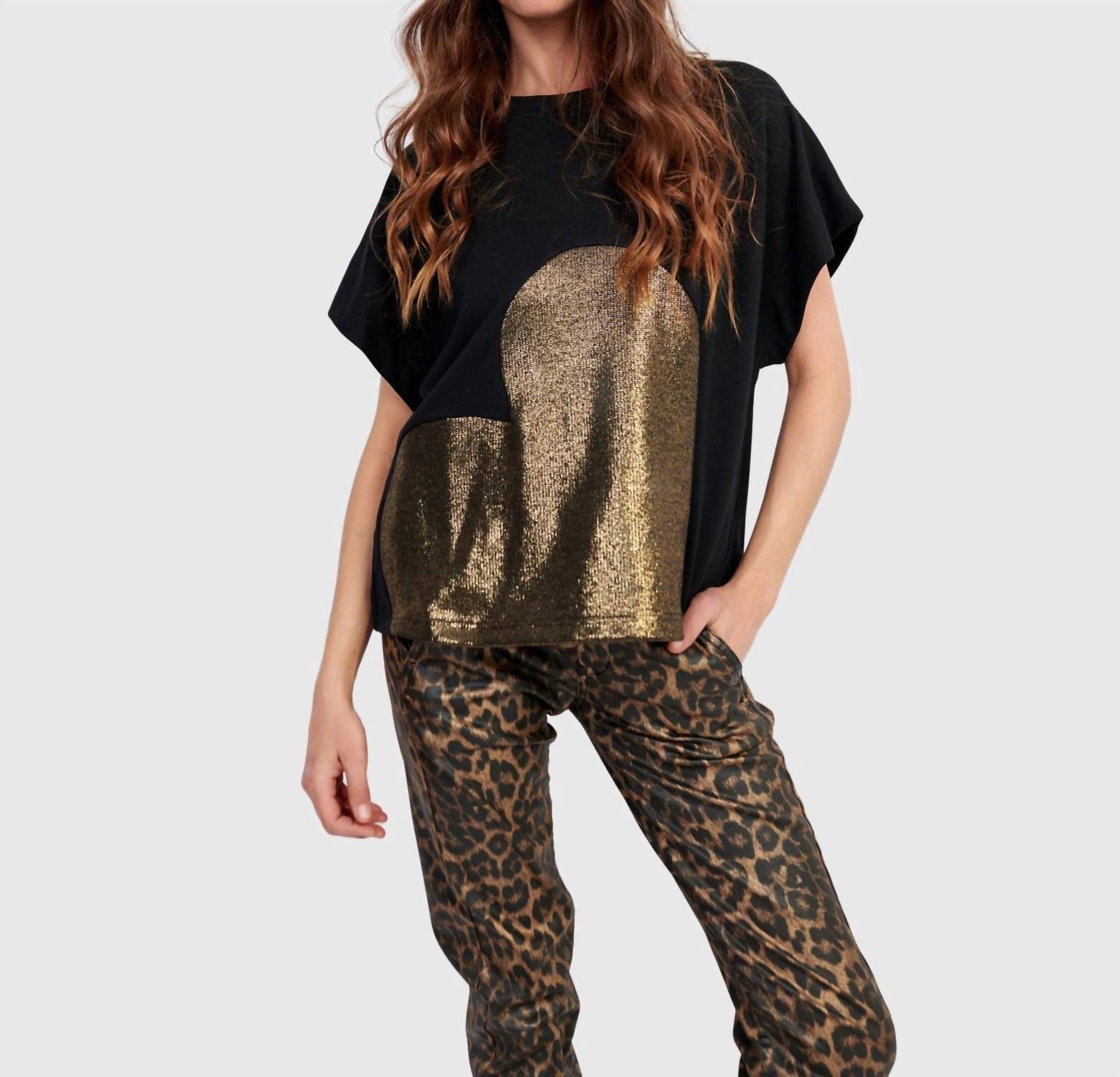 Lola Heart Tee In Gold
