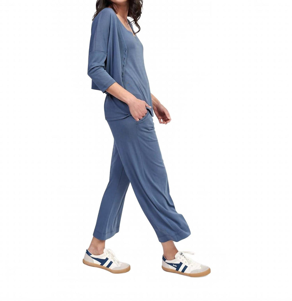 Essential Crop Cardigan In Blue