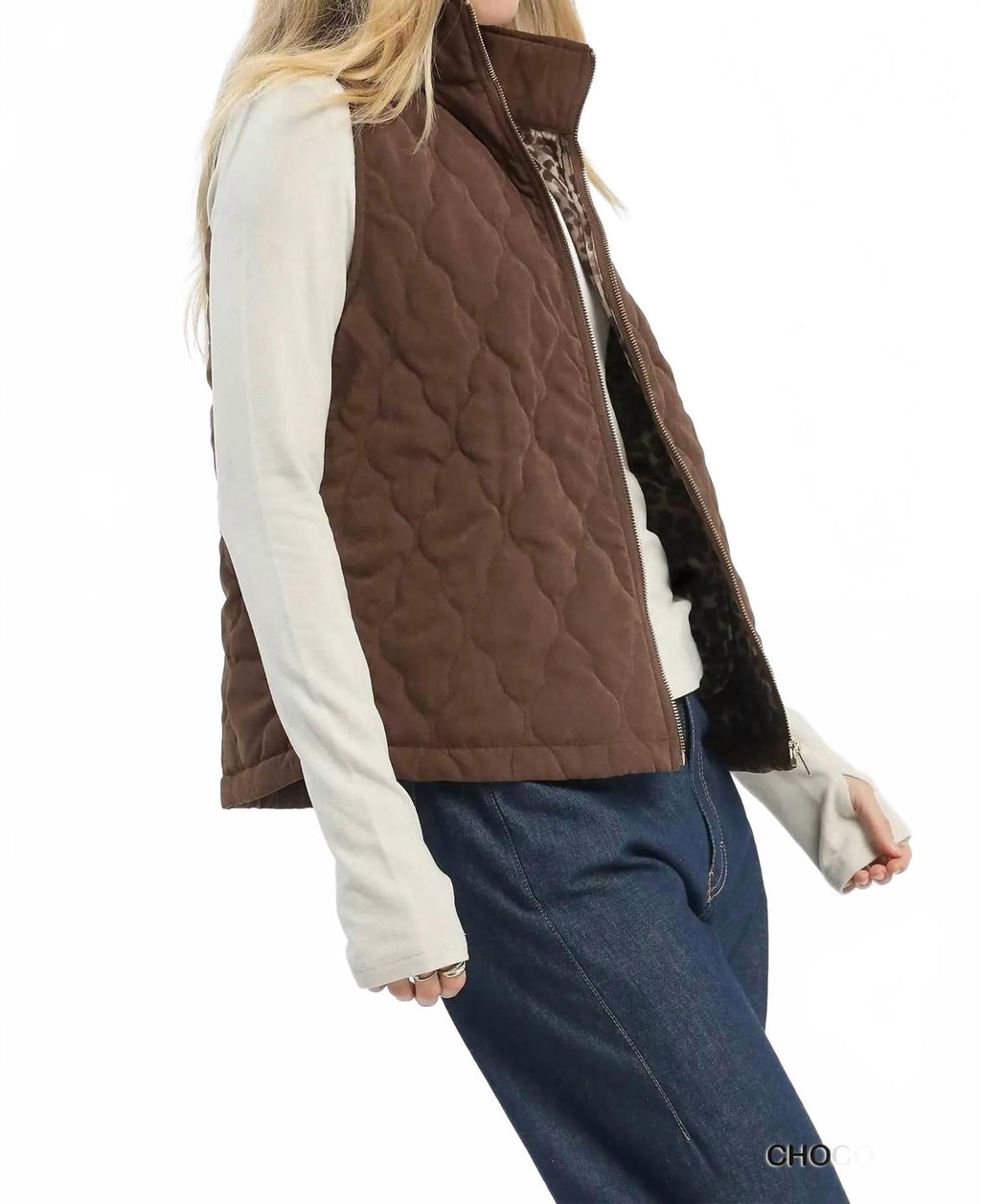 Quilted Zip Up Vest In Chocolate