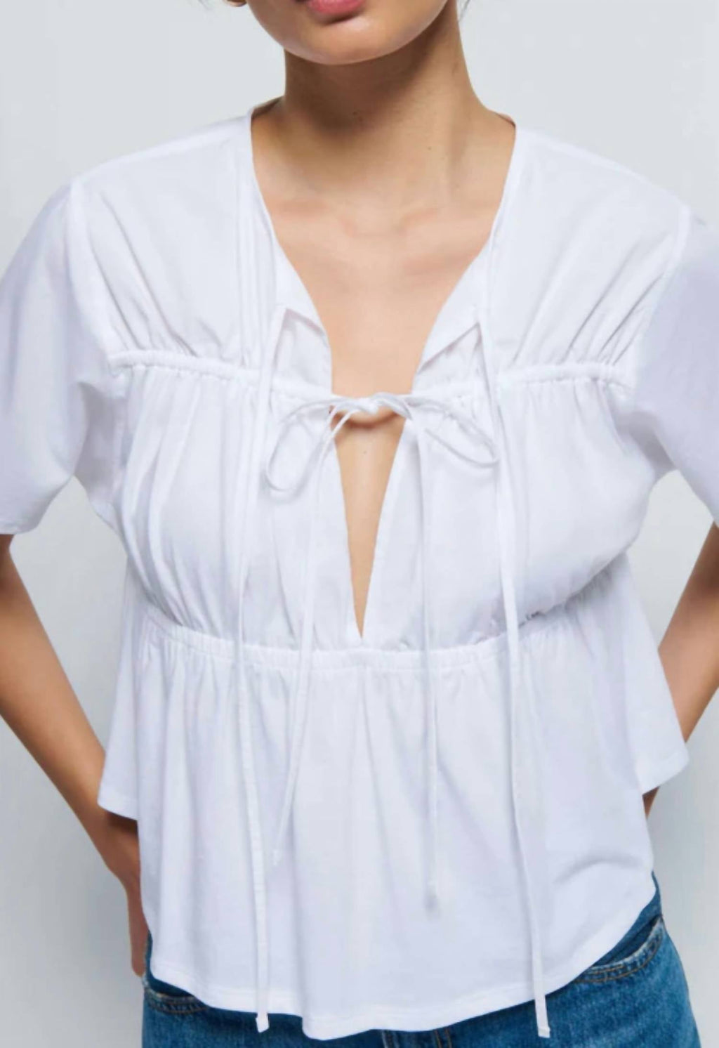 Robin Tie Front Top In White