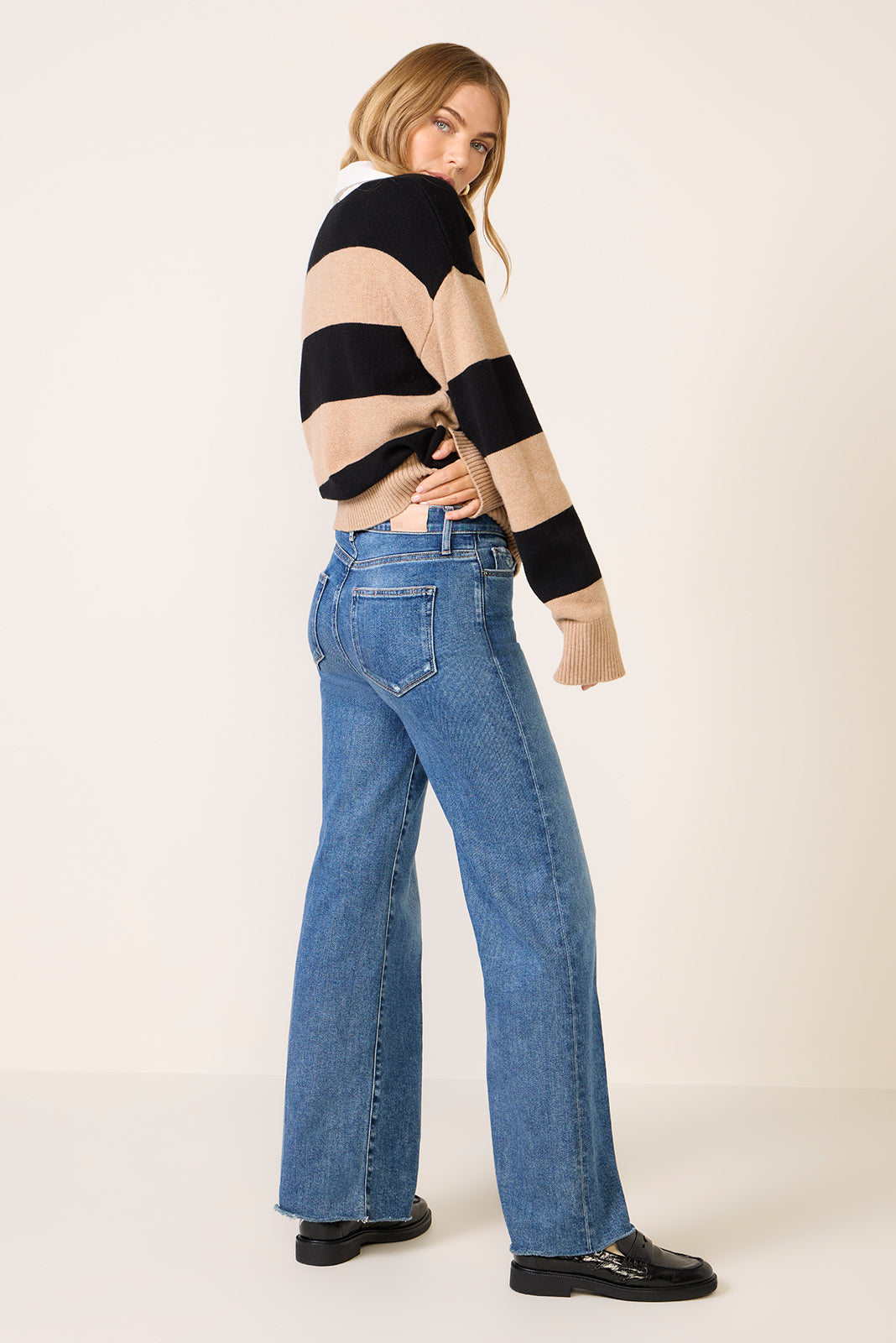 Women's Anessa 31' w Raw Hem Wide Leg Jean