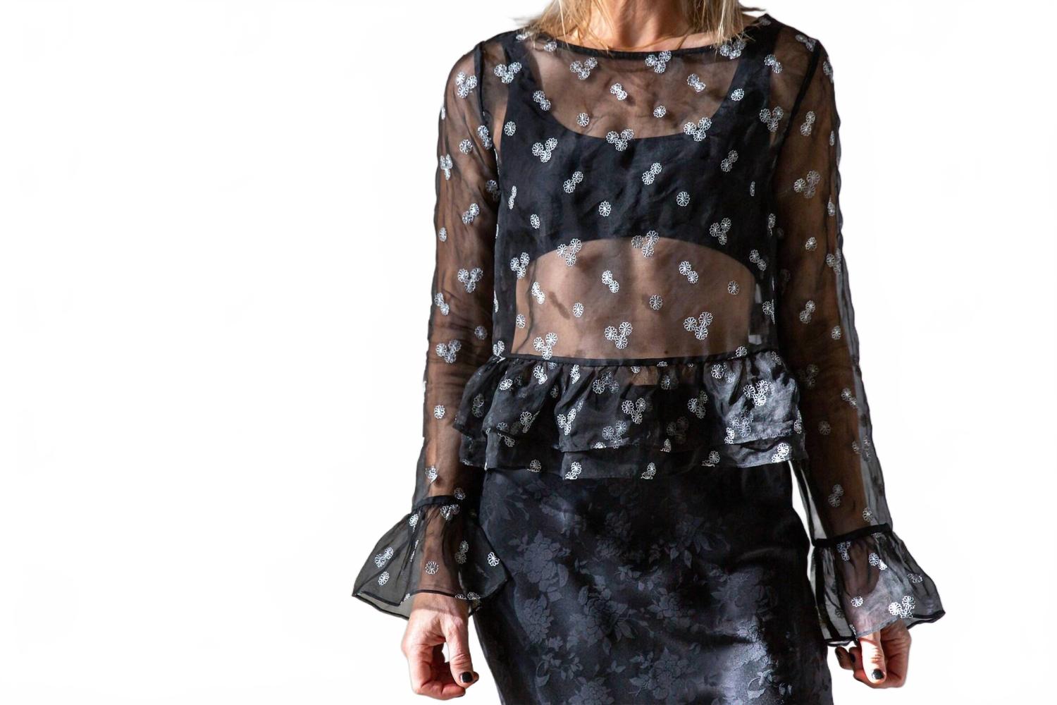 Andria Long Sleeve Top In Black