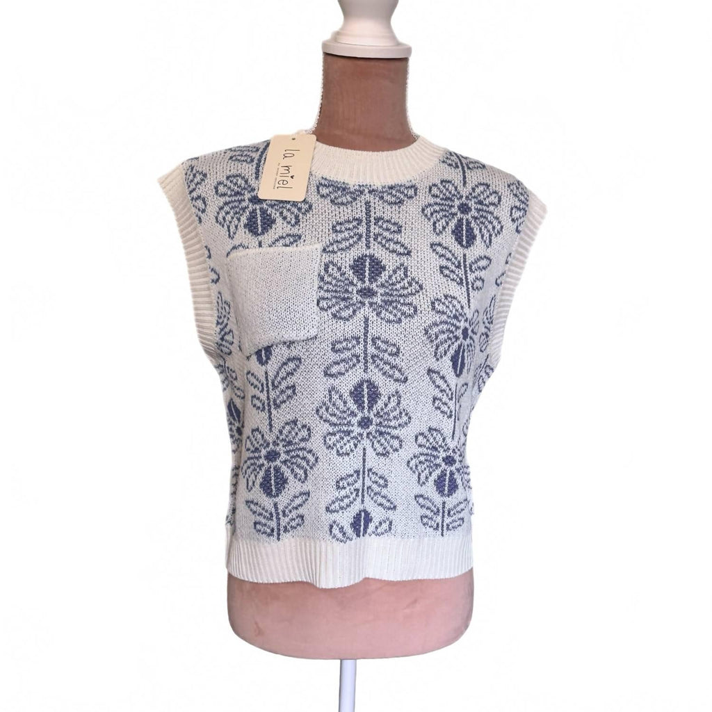 Floral Knit Sweater Vest Top In Pacific Blue