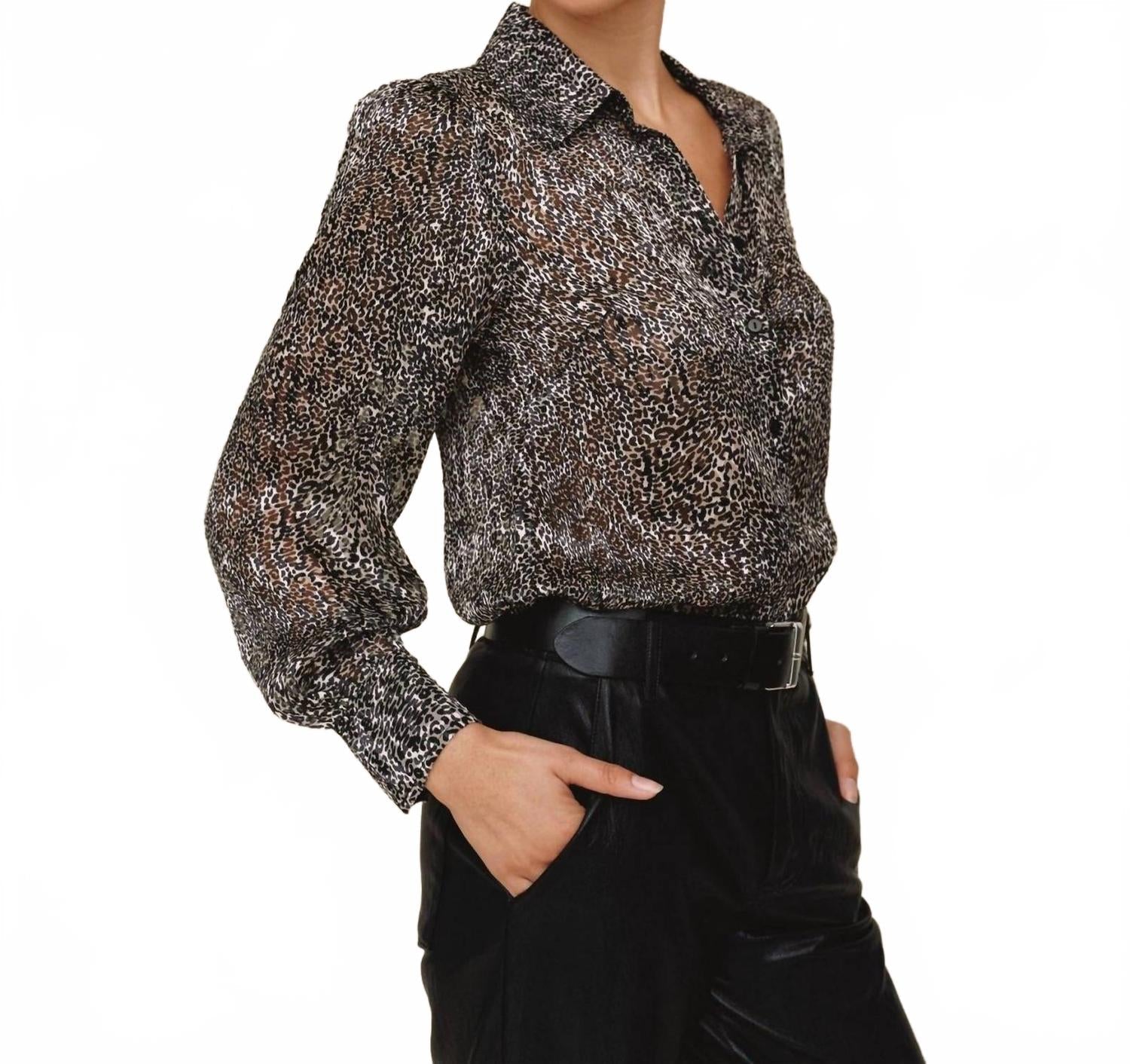 3/4 Bishop Sleeve Button Up In Silver Leopard