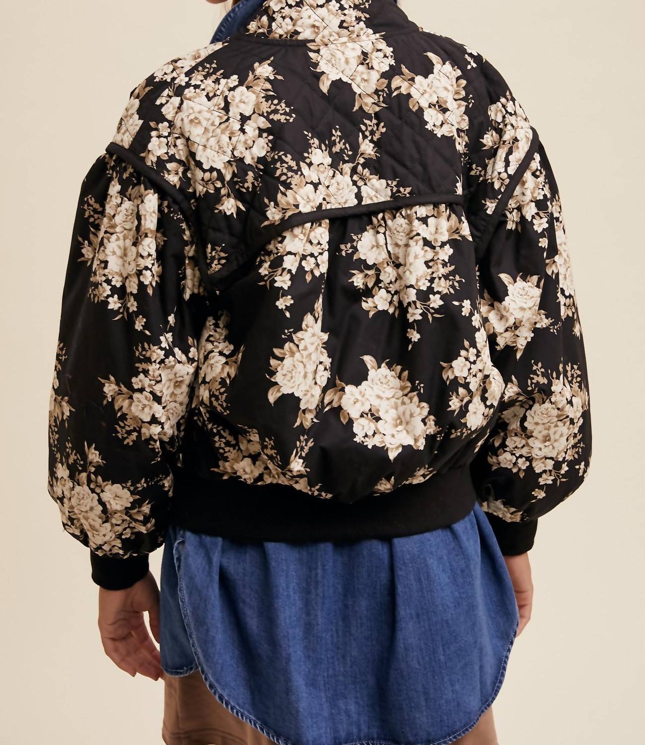 Floral Print Pleated Bomber Jacket In Black