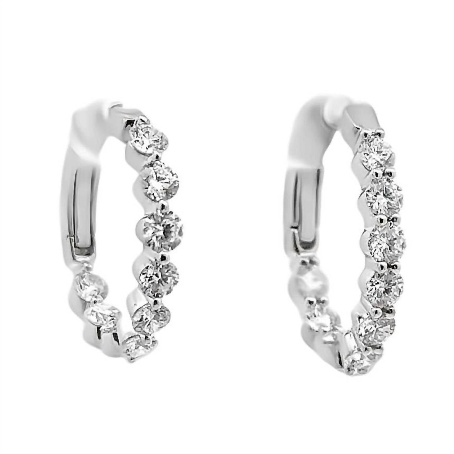 Women's Scalloped Edge Hoop Earrings In White Diamond