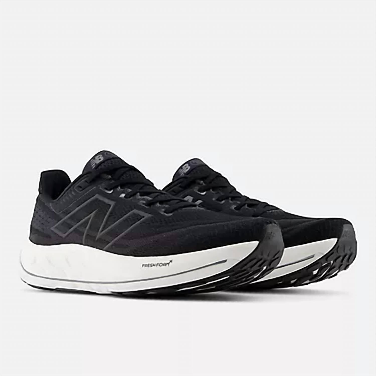 Men's Fresh Foam X Vongo V6 Running Shoes In Black With White