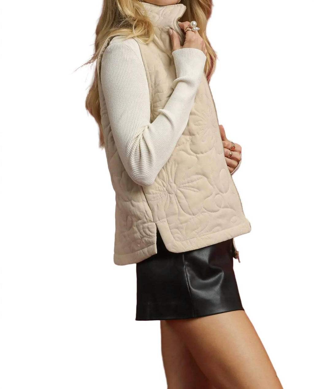 Quilted Floral Zip Vest In Ecru