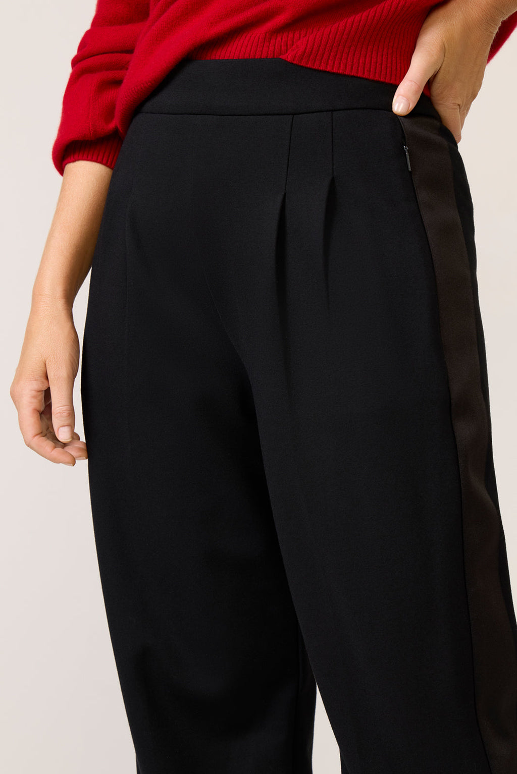 Women's Ponte Pleated Trouser Pants