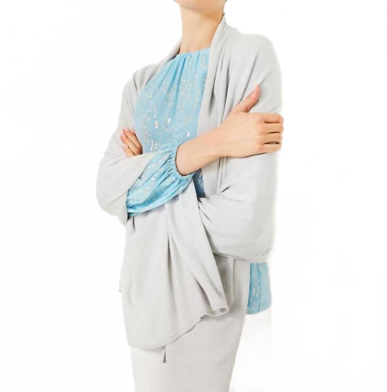Lanelle Wrap In Heathered Pebble Beach Metallic